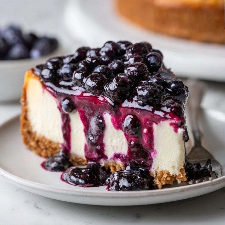 How to Make Classic Blueberry Cheesecake with a Creamy Smooth Finish